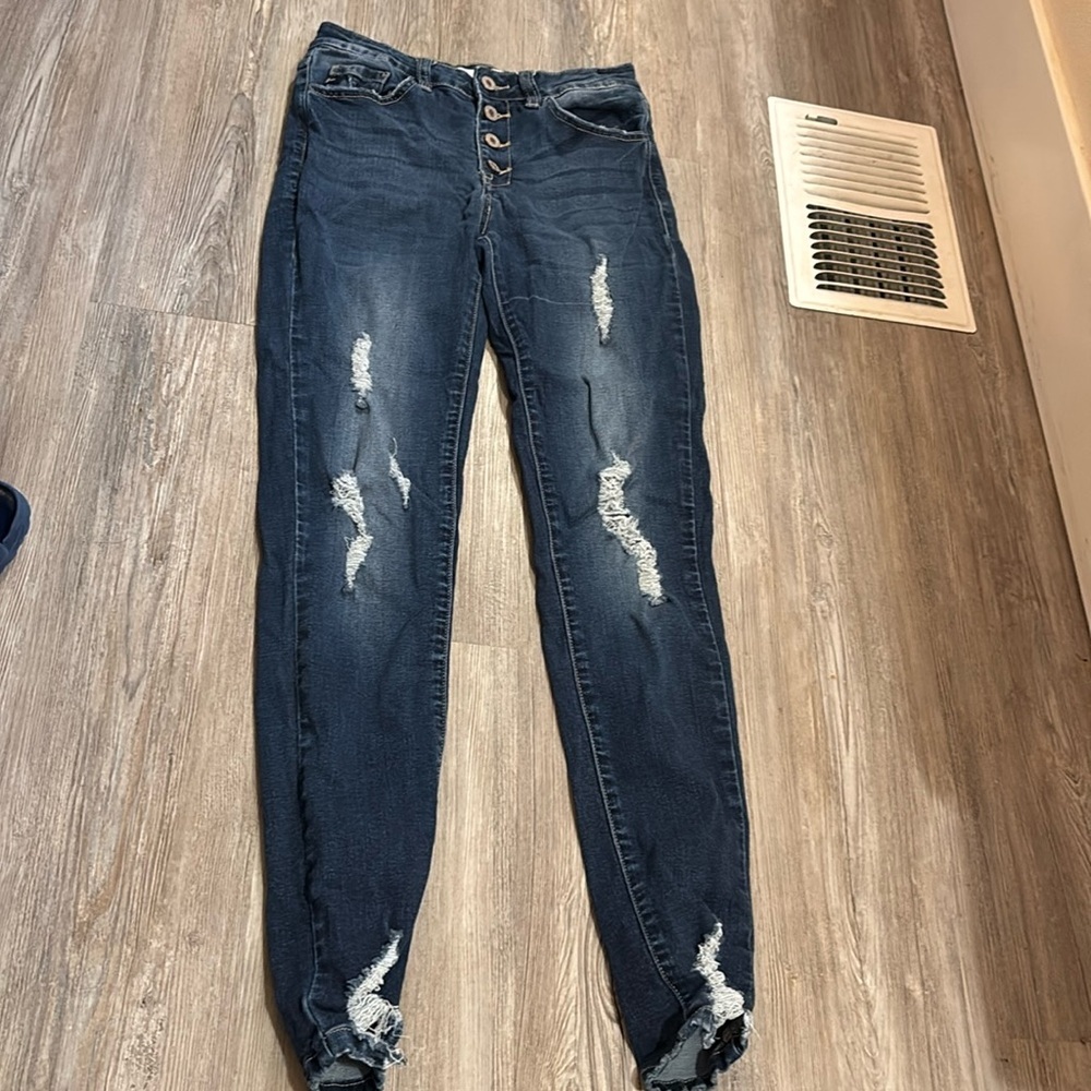 🌸KanCan Distressed Blue Jeans for Women